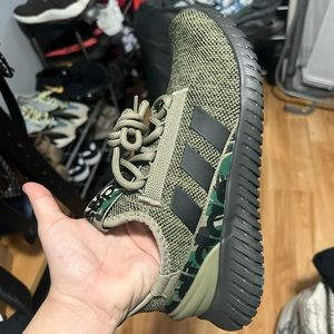 New Adidas sneakers for man size 71/2 color green